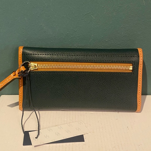 Dooney & Bourke Bags Dooney Bourke Pebble Grain Continental Clutch